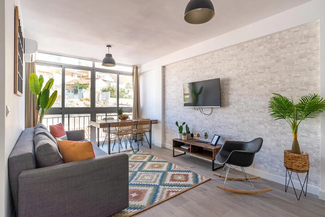 Luminoso Apartamento Recien Reformado Malaga 0*,  Spain
